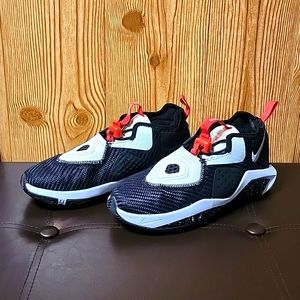 Nike LeBron Soldier 14